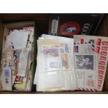 BOX OF VARIOUS IN TWO STOCKBOOKS AND LOOSE, RHODESIA, GREENLAND, USA, KILOWARE ETC.