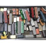 APPROX 60 UN-BOXED 00 GAUGE GOODS WAGONS, MIXED MAKES,