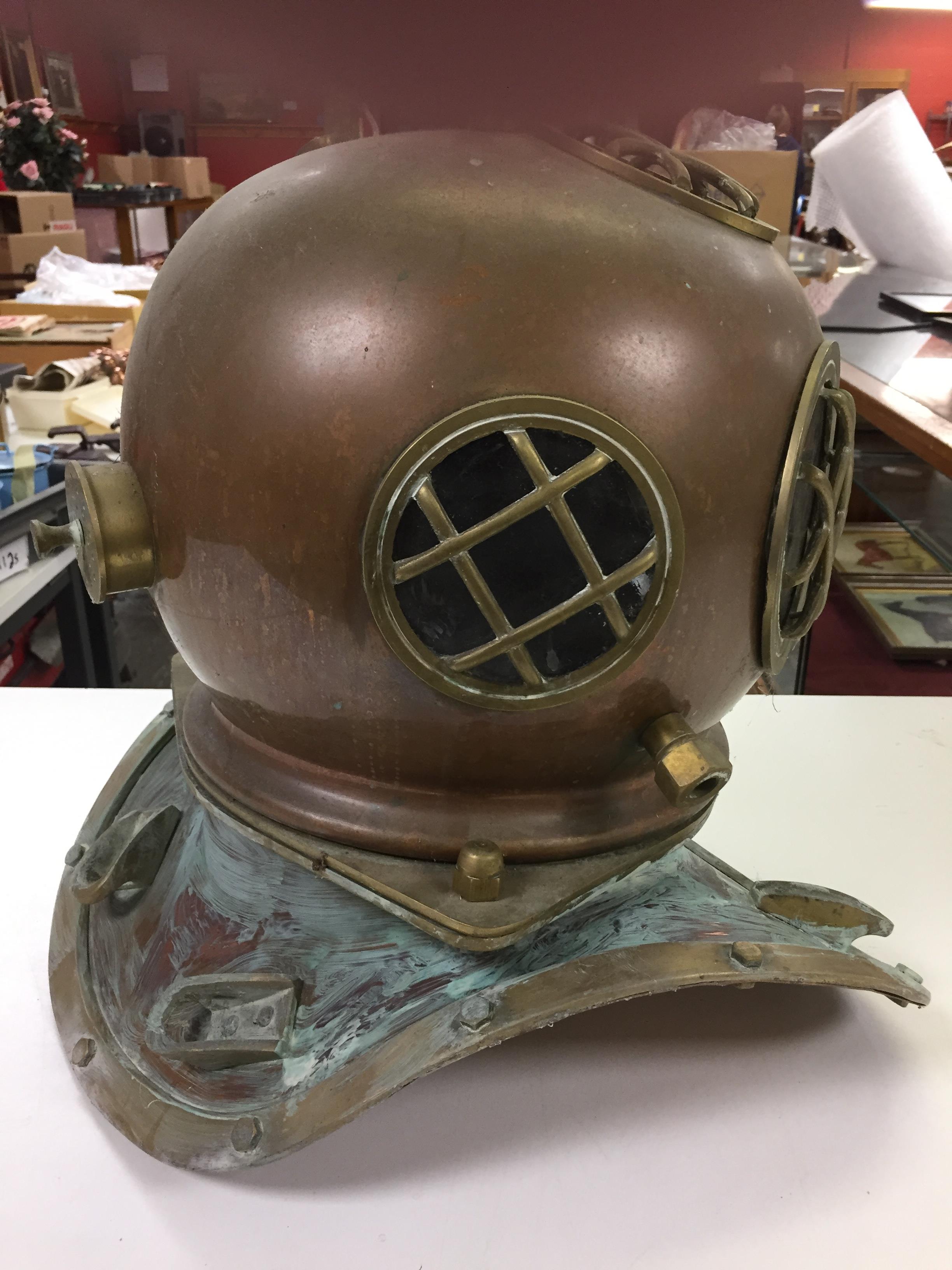 COPPER AND BRASS DIVERS HELMET - Image 2 of 3