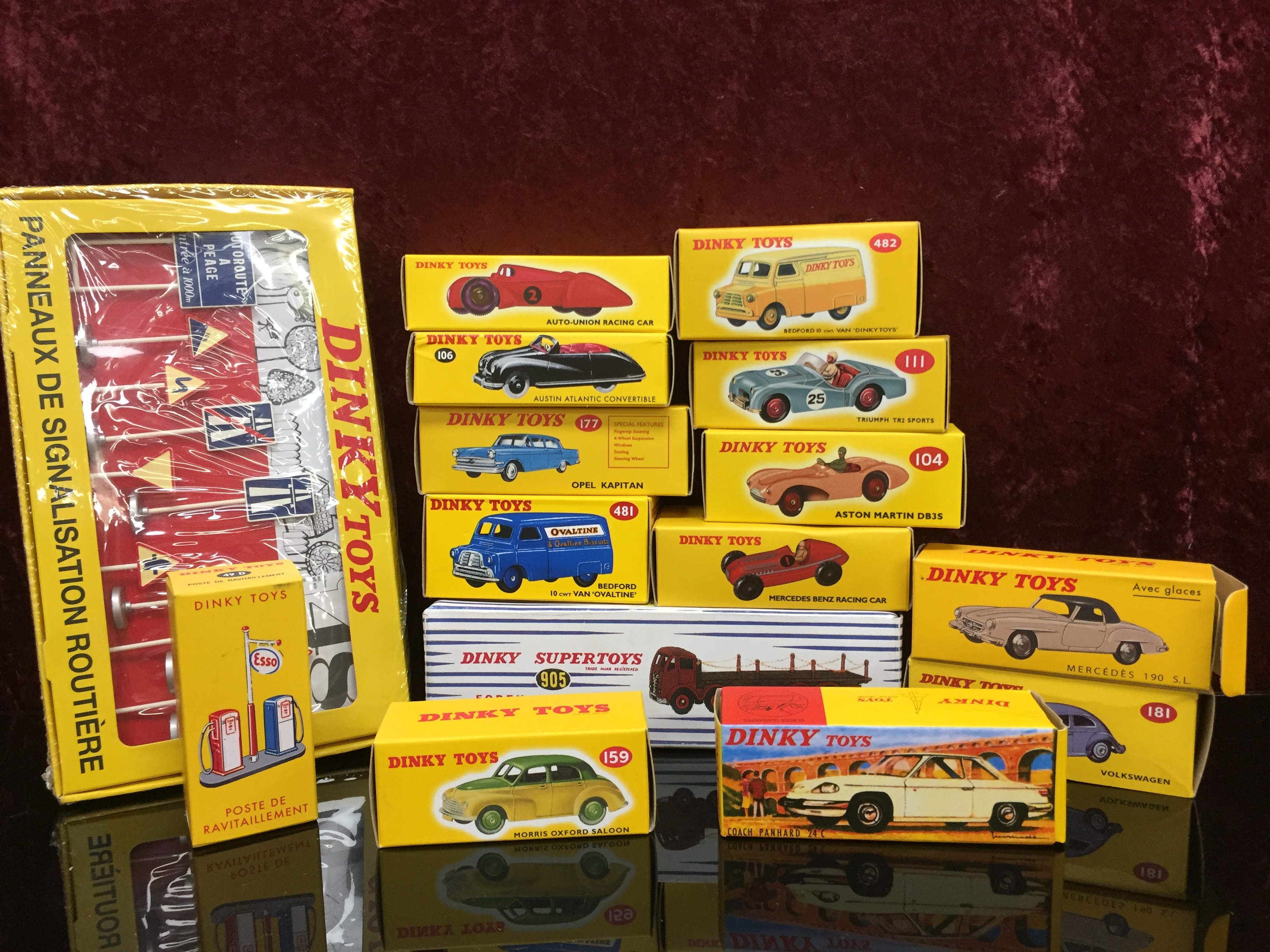A COLLECTION OF REPRODUCTION BOXED DINKY VEHICLES, A LARGE VARIETY TO INCLUDE LORRIES, - Image 4 of 6