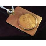 1889 SOVEREIGN IN RECTANGULAR PENDANT MOUNT 13G