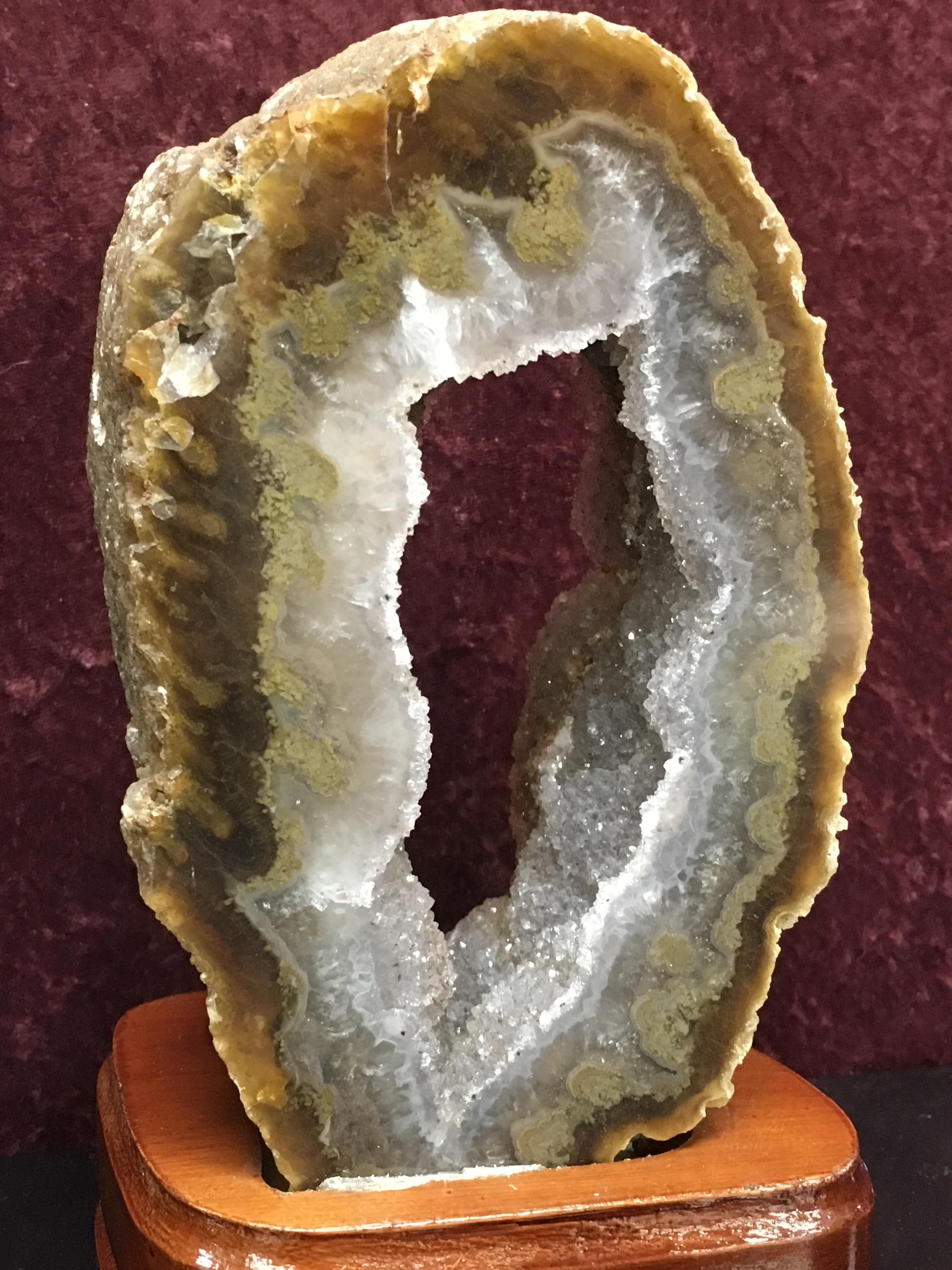 4 MOUNTED AND POLISHED AGATE CRYSTAL FROM BRAZIL - Image 2 of 5