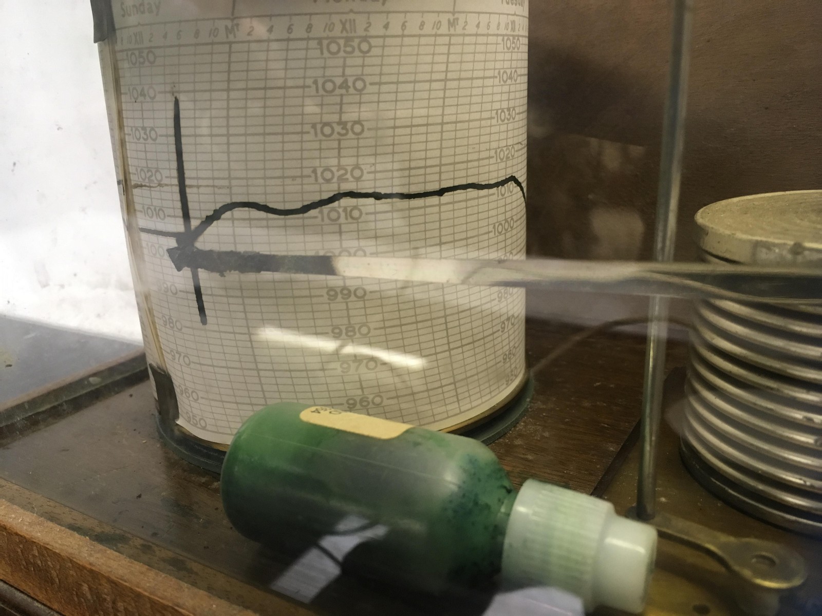 A CASED BAROGRAPH - Image 5 of 5