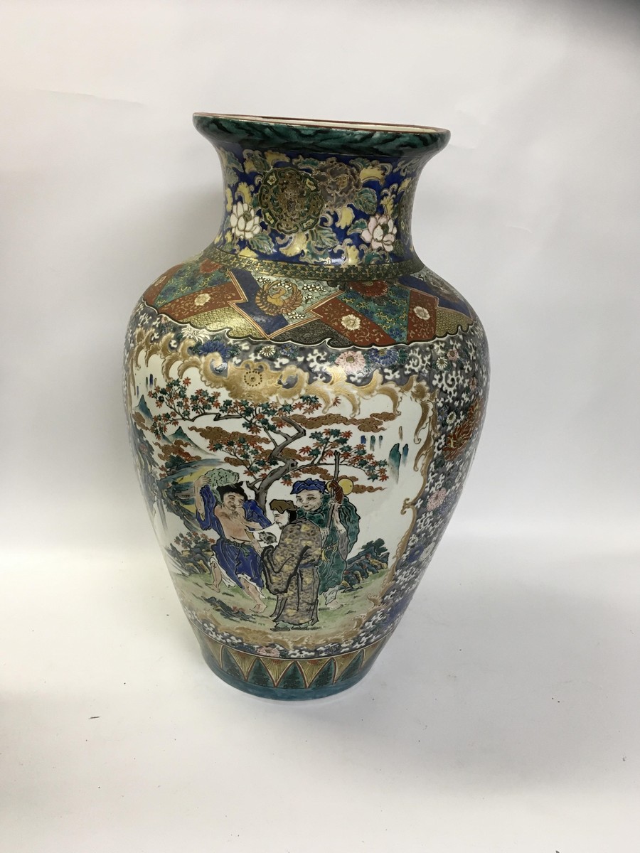 LARGE ORIENTAL VASE PAINTED WITH FIGURES AND MOUNTAIN SCENES, BEARING STAMP TO BASE,