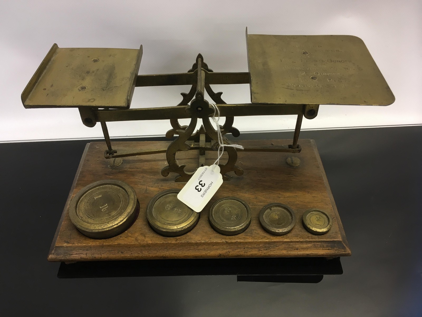 POST OFFICE SCALE WITH WEIGHTS - Image 2 of 4