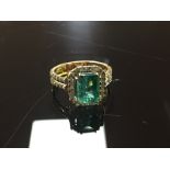 18CT EMERALD RING WITH CERTIFICATE,