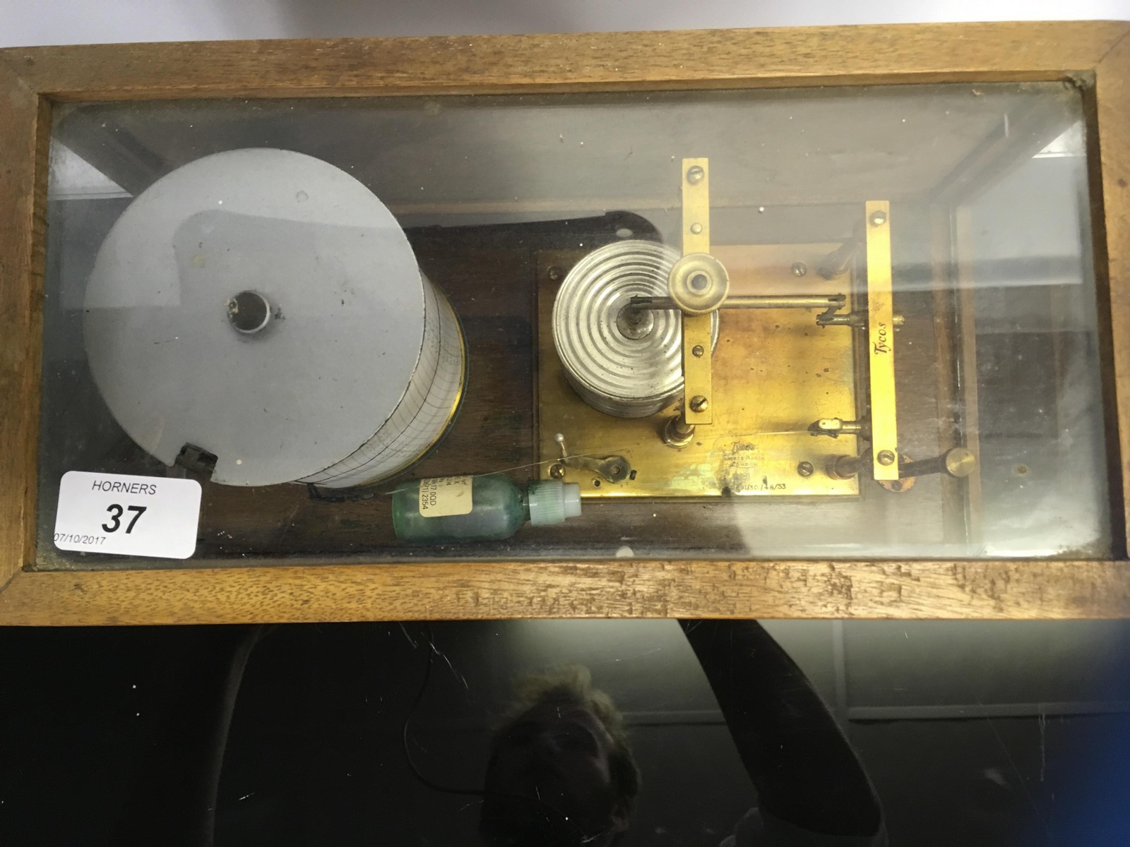 A CASED BAROGRAPH - Image 2 of 5