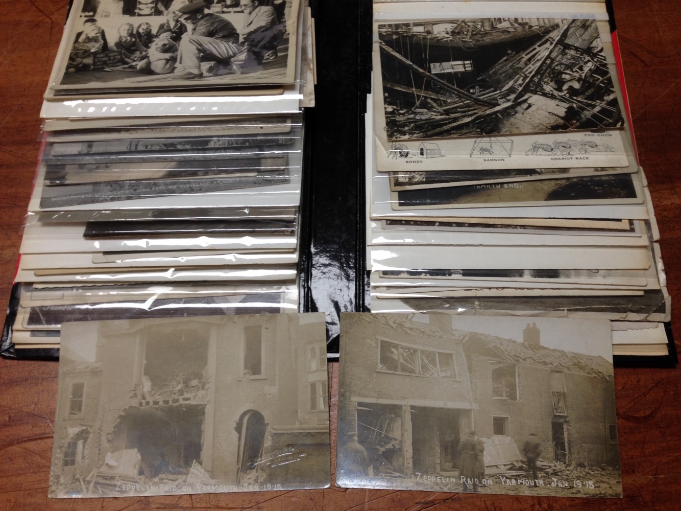 NORFOLK: FLIP-TYPE FOLDER POSTCARDS AND PHOTOGRAPHS INCLUDING YARMOUTH ZEPPELIN RAID RP(2),