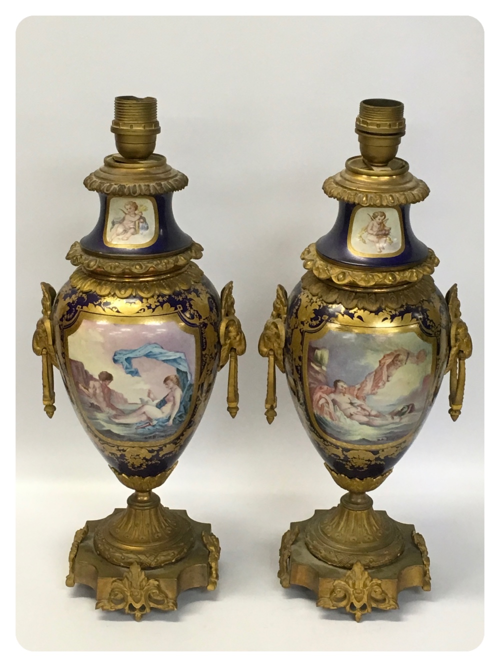 A PAIR OF FRENCH SEVRES STYLE AND GILT METAL MOUNTED TABLE LAMPS (ONE DAMAGED AND REPAIRED) - Image 2 of 3