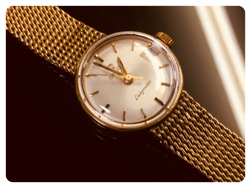 OMEGA 9CT. GOLD LADYMATIC WRIST WATCH ON 9CT. GOLD BRACELET APPROX. 26GM. - Image 2 of 6