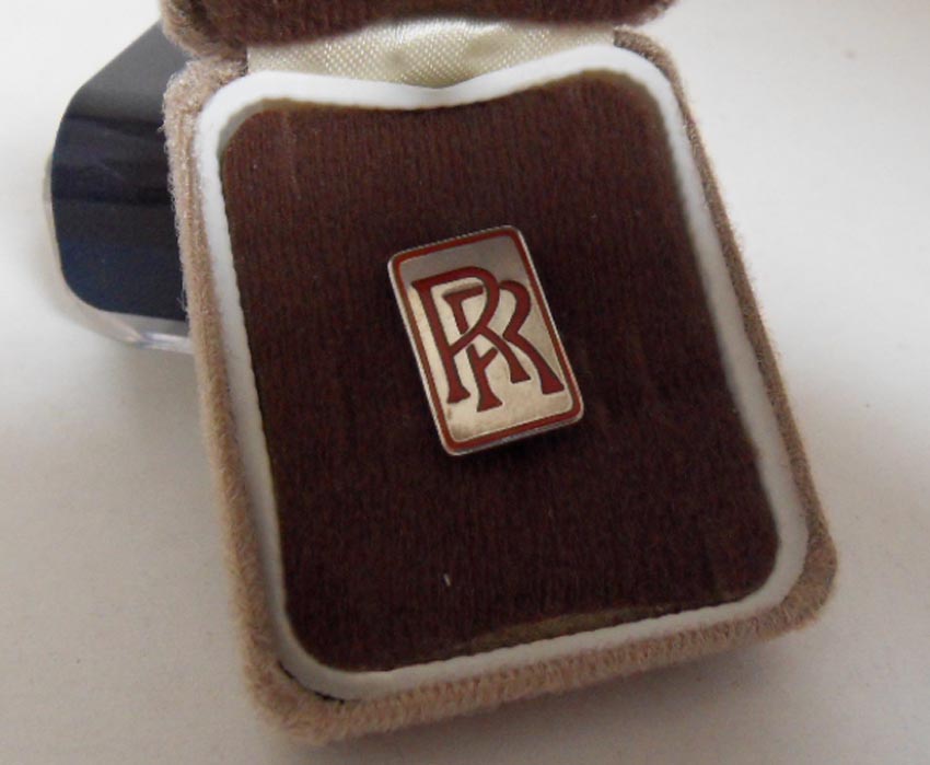 Rolls-Royce Derby silver presentation chauffeur's lapel badge, a very rare original silver badge