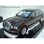 Bentley State Limousine for Queen Elizabeth, a boxed complete 1/18 scale model of the Bentley