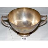 An 11cm diameter two-handled Arts & Crafts silver bowl - London 1901