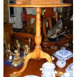 Antique circular tripod table - 58cm diameter