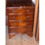 Small proportioned Regency style four drawer chest