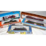 Various boxed locomotives - Southern Pacific and other