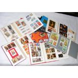 Selection of Russian and other postage stamps