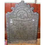 Antique cast metal fire back with classical decoration - 88cm high