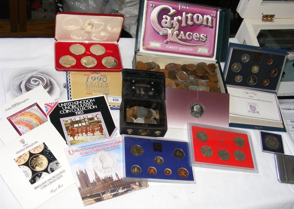 Sundry collectable coin sets, etc.