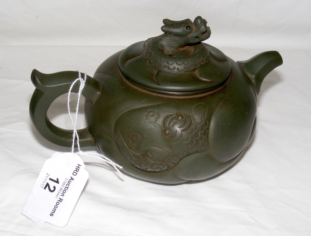 Tea dust dragon tongue yixing teapot with signature - 15cm long