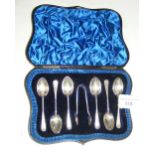 Cased set of silver teaspoons with sugar tongs