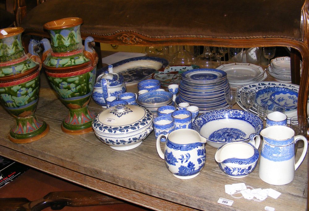 Selection of collectable ceramic ware, including blue and white and other