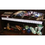 Murano fish, oriental teaset (two shelves)