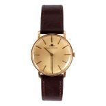 A GENTLEMAN'S 18CT YELLOW GOLD 1940s JAEGER-LE-COULTRE WRISTWATCH on leather strap having