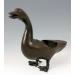 A 17th/18th CENTURY CHINESE BRONZE INCENSE BURNER modelled as a duck,  23cm high.