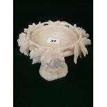 19thC White Marble floral decorated tazza on carved fish supports, 14.5cm in height, Condition -