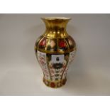 Royal Crown Derby Old Imari Vase of gilded detail stamped to base 1128 MMI, 21cm in Height