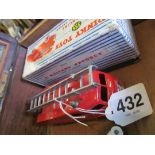 A Dinky Toys 555 Fire Engine with Extending Ladder, boxed.