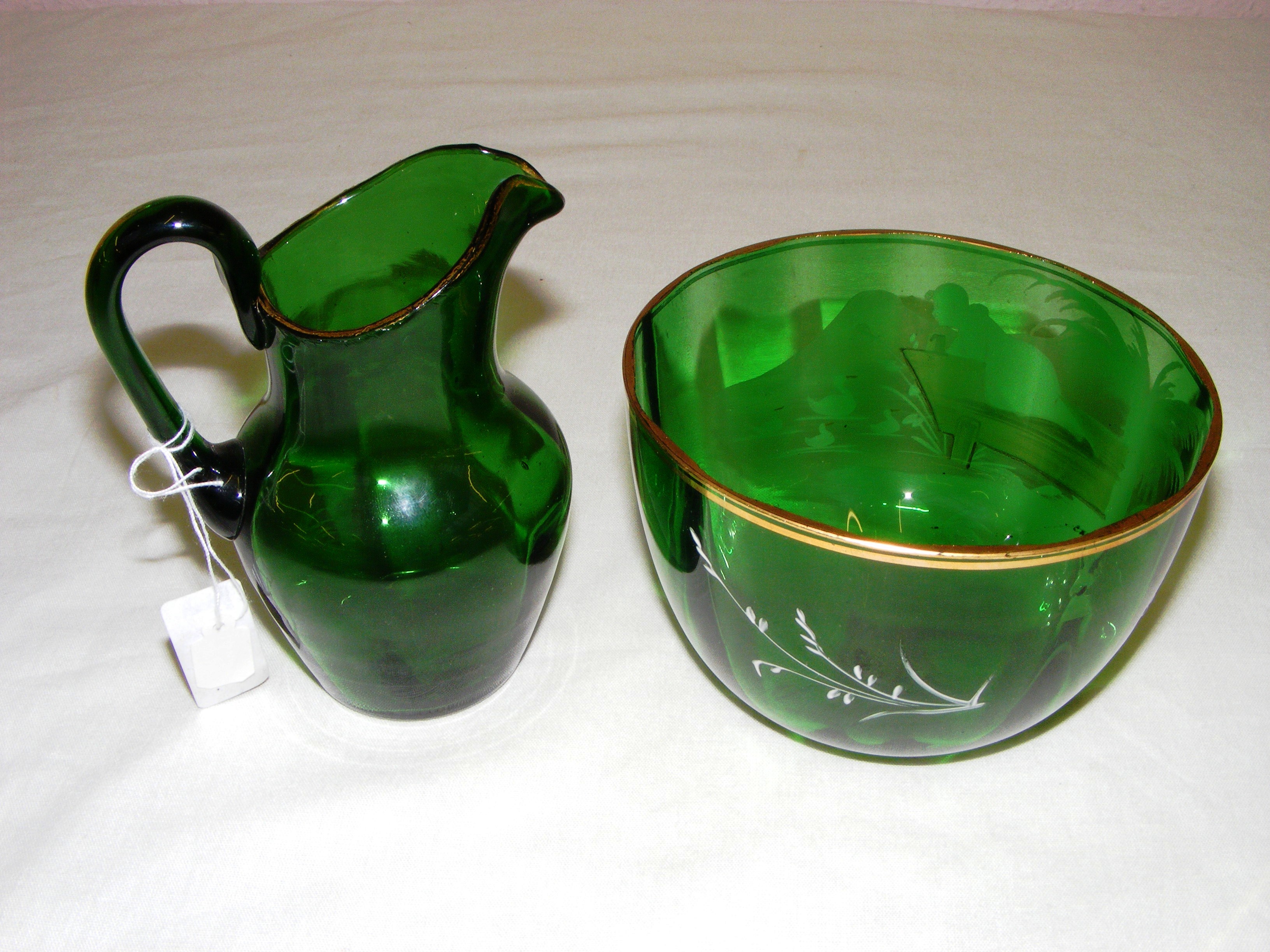 A delightful Victorian glass jug and bowl after Mary Gregory, - Image 2 of 2