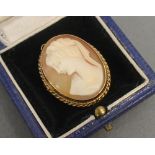 A 9ct Yellow Gold Cameo Brooch within Box