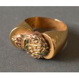 An 18ct Yellow Gold Gentleman's Ring set with RAF Insignia