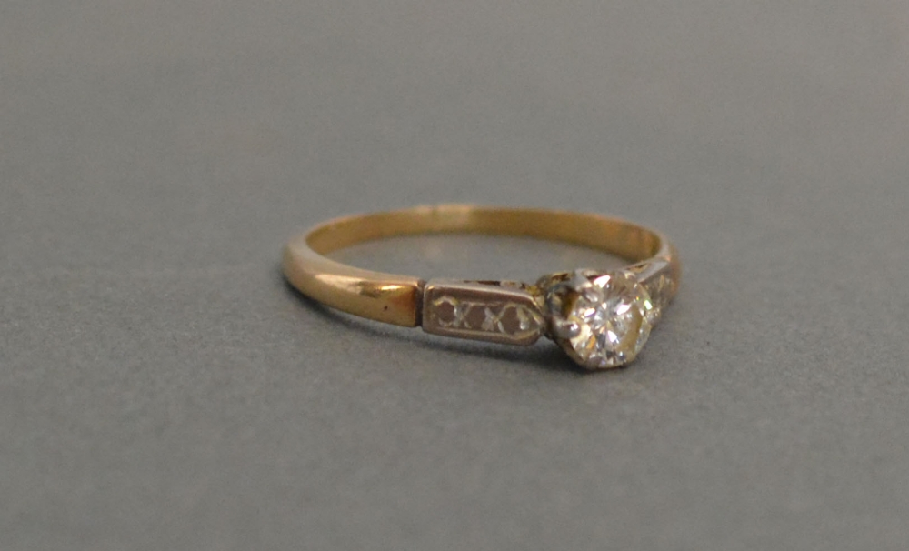 An 18ct Yellow Gold Solitaire Diamond Ring