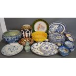 A Collection of Willow Pattern Dinner and Tea Ware,