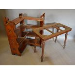 A Late Victorian Early Edwardian Mahogany Luggage Stand,