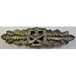 German WWII Pattern Close Combat Clasp, silver grade, maker marked 'GWL' Gebrüder Wegerhoff,