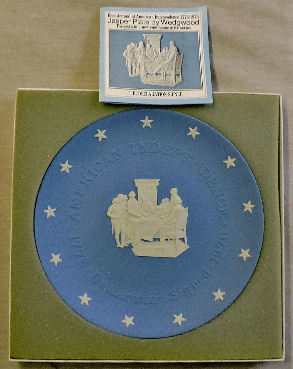Wedgwood-Jasper Plate-'Victory of Yorktown 'Bicentennial of American Independence 1776-1976 in