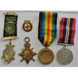 British WWI/II medals including: 1914-15 Star to 13376 Pte A.T. Curtis, R.War:R, Victory Medal to