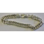 Fine 1925 Silver Bracelet-in very good condition, all marked-25 grams, chunky chain.