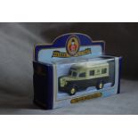 Oxford Diecast Great Western Railway Ambulance - mint and boxed