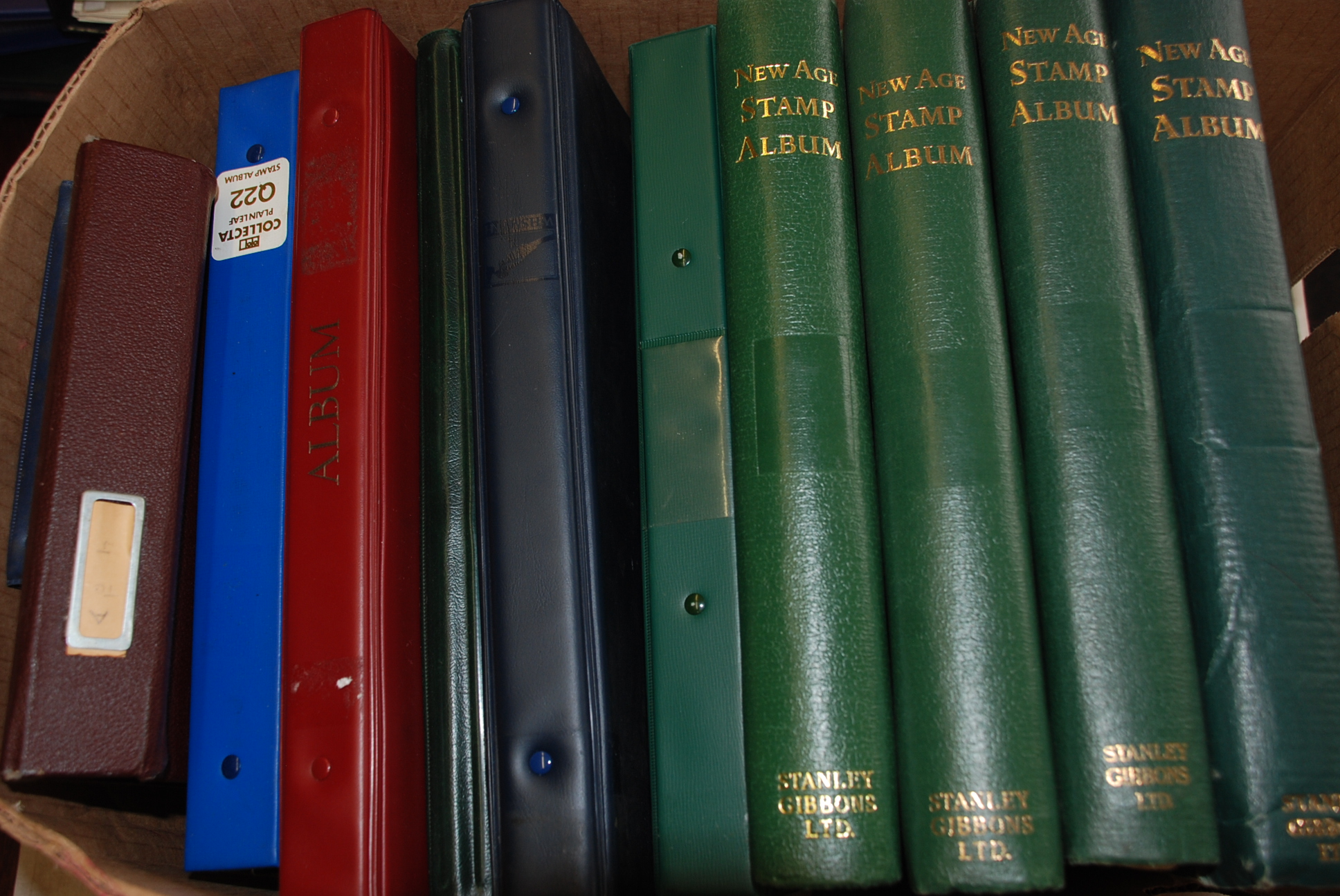 Collections (12 Volumes) in a large Carton including: 4 Volumes of British Commonwealth in New Age