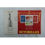 Seychelles 5th Sept 1977 Silver Jubilee Cover with min sheet. u/a