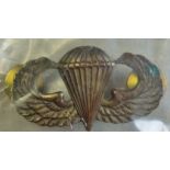 WWII US Forces Parachute Wings. (Bronze, pin back) Badge.