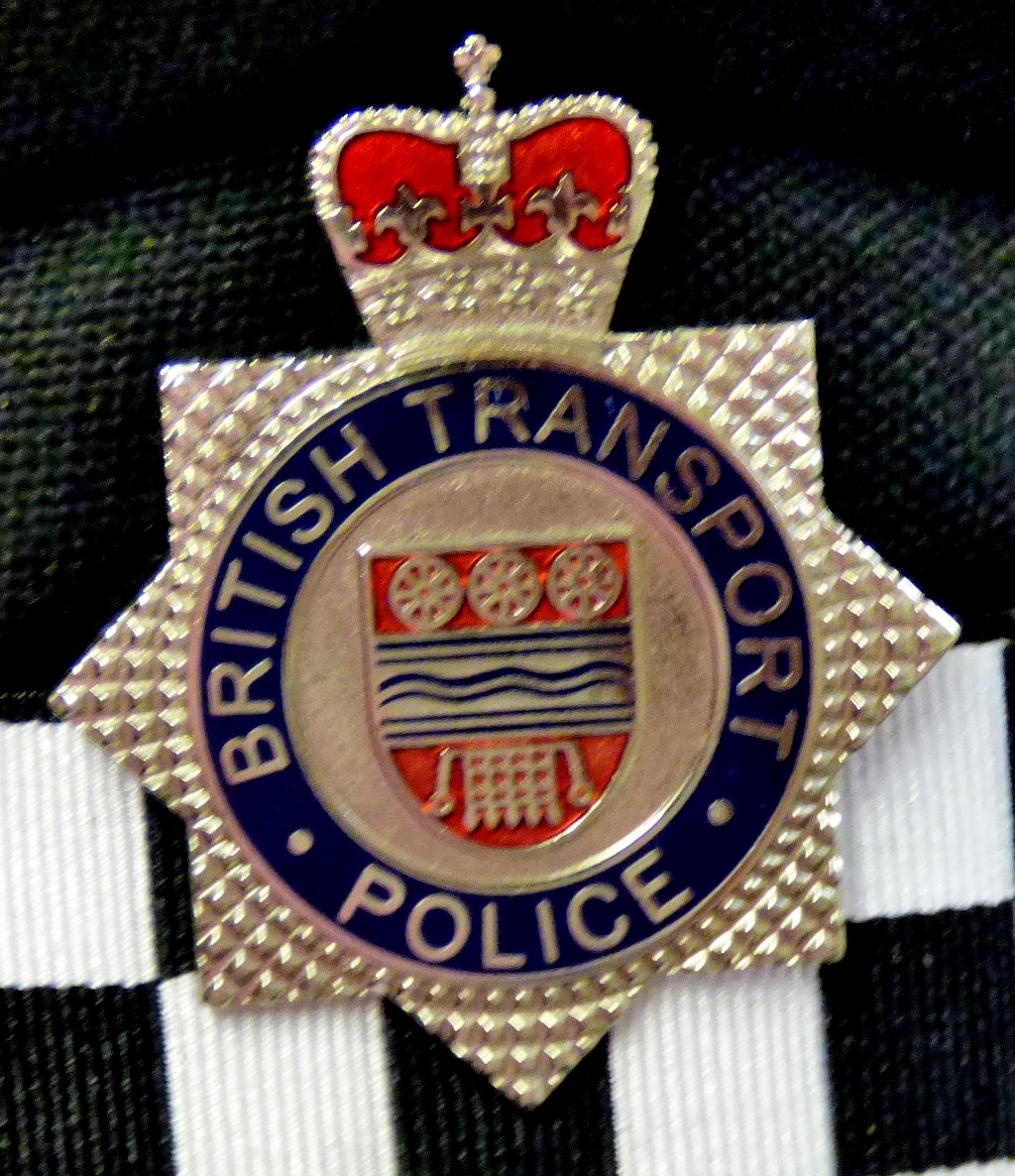 British Transport Police Service Cap, size 58 in excellent condition - Image 2 of 2