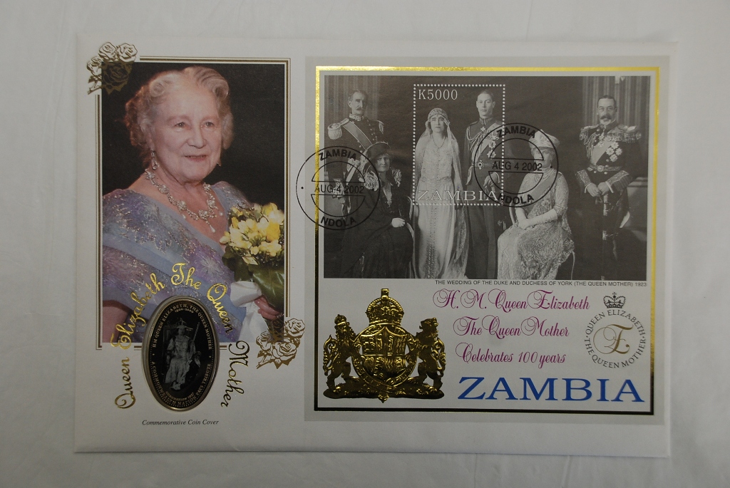 Zambia 2002 Queen Mother 100th Birthday - Spectacular stamp and coin cover - different minsheet