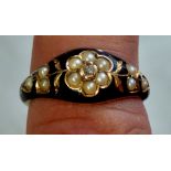 Late Victorian Style Mourning Ring, unmarked for hall marks etc, attractive 'pearls and yellow