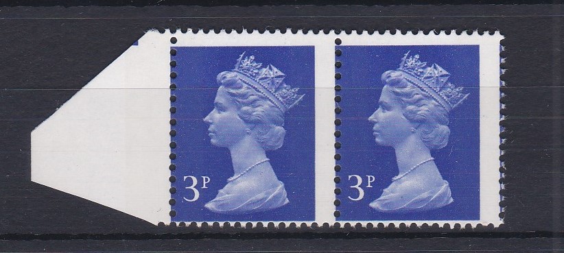 Great Britain Errors and Varieties 1976 3p Misperforated Pair marginal u/m Mint - Spectacular Error,